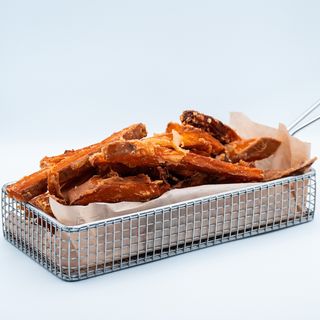 Porción de boniatos fritos