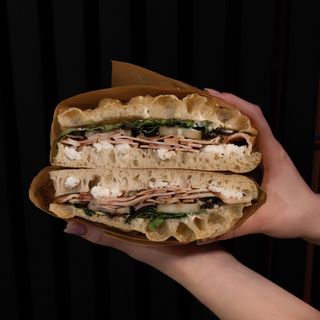 Ciccioli z konfiturą