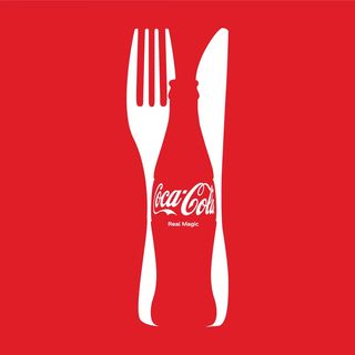 Cheeseburger, pomfrit i Coca-Cola 0.5l