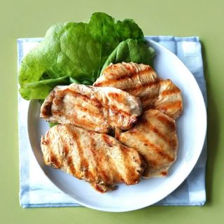 Piept de pui la gratar