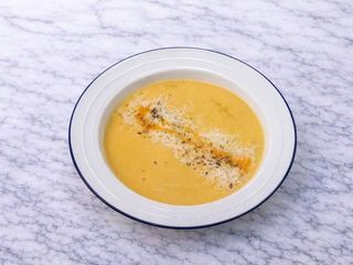 Сирний крем-суп з курочкою (300g)