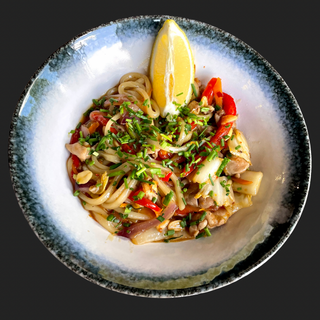 Makaron udon z krewetkami