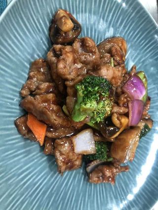 Láminas De Picaña En Salsa De Ostras