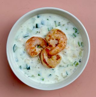 Окрошка з креветкою