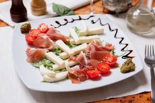 Platou de brânzeturi