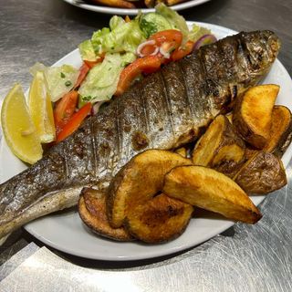 Pstrąg górski grillowany