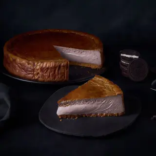 Tarta casera  de queso fundente con OREO