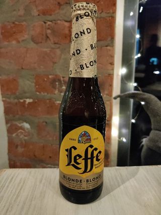 Пиво Leffe Blonde 0,33 л