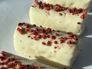 Сирок «Кокос-ягоди » (120g)
