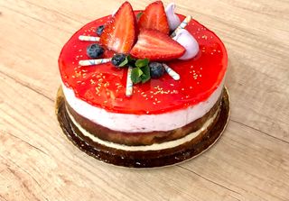 Tort capsuni si vanilie