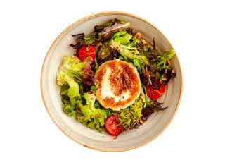 Салата Френско козе сирене (300г)