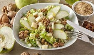 Insalata di noci mele e grana