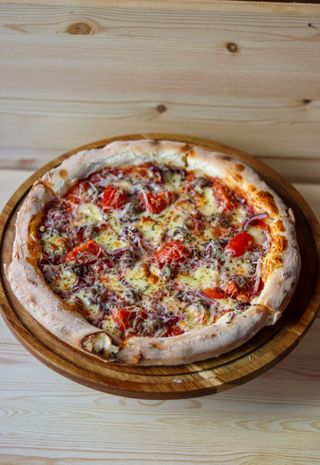 პიცა ფრიკადელკებით / Meatballs