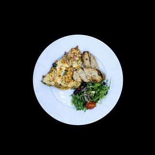 Omletă cu mix de legume și bacon