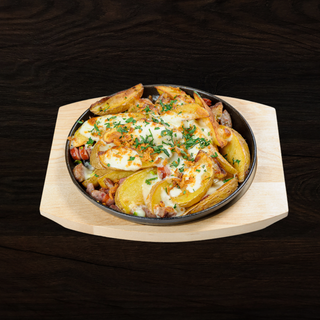 Ziemniaki smażone z kurczakiem i pieczarkami