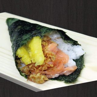 S32 Temaki Salmão