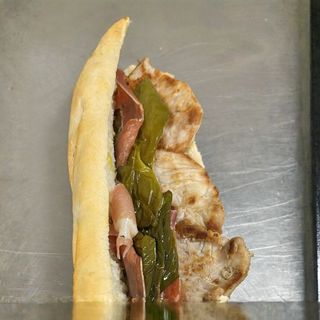 Baguette Serranito