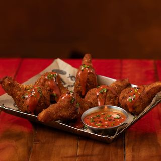 Homemade Buffalo Coli Wings (6 Uds.)