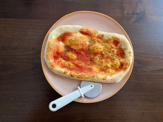 Pan pizza clásico
