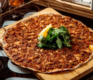 Pide de espinaca y huevo (34 cm.)