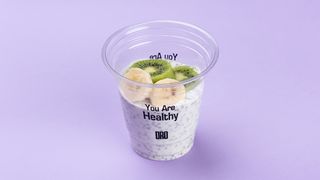 Chia pudding with fruit - 332 Kcal