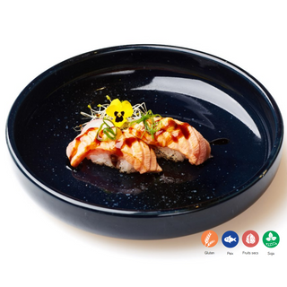 306.Nigiri De Salmón Flameado (2 Uds.)