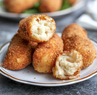 Croquetas de pollo (1 ud.)