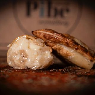 Empanada De Queso Y Cebolla