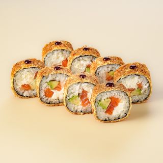 Տեմպուրա (տաք) սաղմոնով ռոլլ