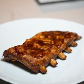 Costillar De Cerdo Asado
