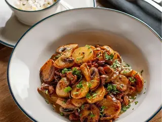 Картопля с лисичками