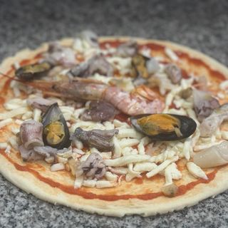 Pizza famiglia, ingredienti la tua scelta