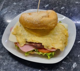 Hamburguesa Completa