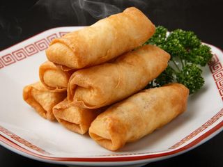 Sajgonki z frytkami 4 szt