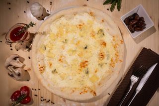 Pizza Quattro Formaggi