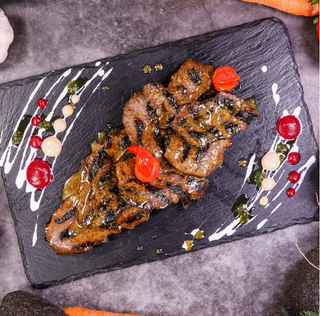 Черен дроб на тиган + Сладки картофи + 1л. Жива Бира