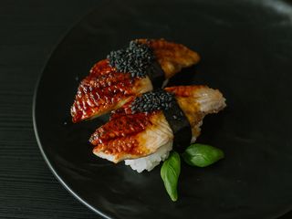 Nigiri z węgorzem (90g)