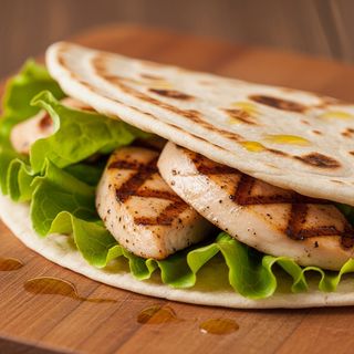 Piadina Petto di pollo, insalata