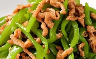 151. Straccetti di maiale saltati con peperoni