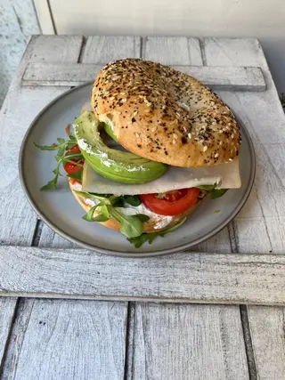 Avocado turkey bagel