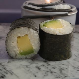 Maki Avocat Cheese (6 Pcs)