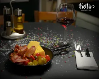 Carne la garnita