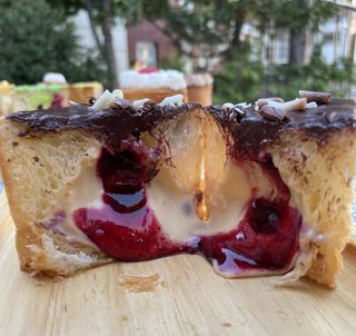 Куб Шоколадный со смородиной