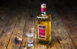 Текила "OLMECA Blanco" (50мл)