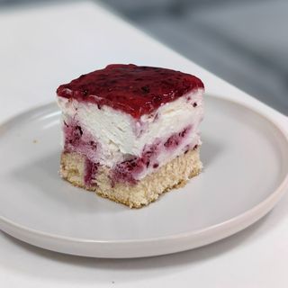 ПАРФЕ С МАЛИНИ