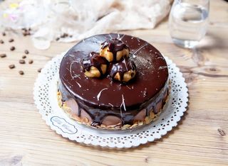 Tort profiterol pentru 10-12 persoane