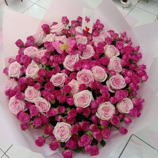 სპრეი ვარდების თაიგული (ზომა XL)