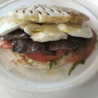 Puccia falda più bevanda