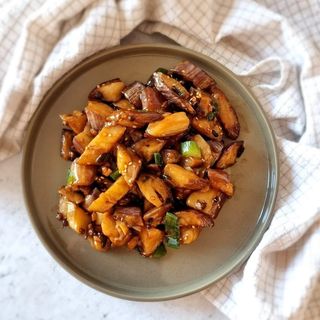 Melanzane con carne e aglio 肉沫茄子