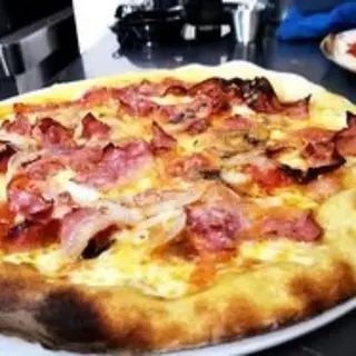 Pizza Amatriciana 